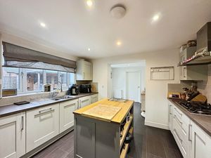 Photo 18- click for photo gallery